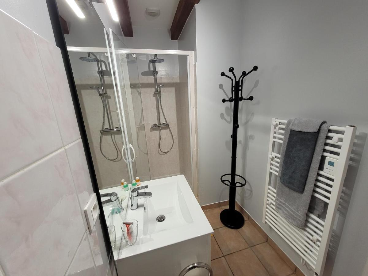 Le Petit Monas Apartment Civaux Exterior photo
