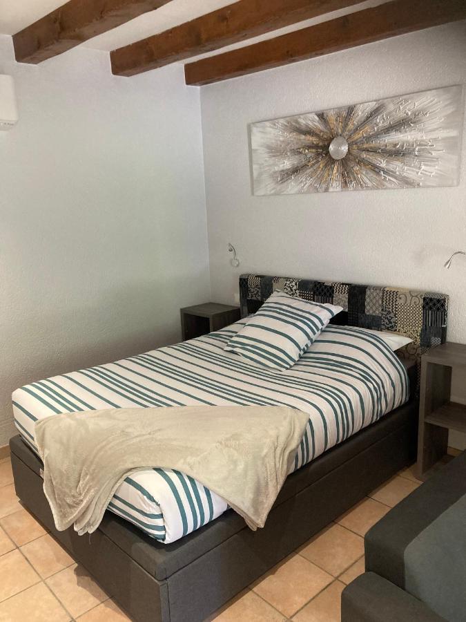 Le Petit Monas Apartment Civaux Exterior photo